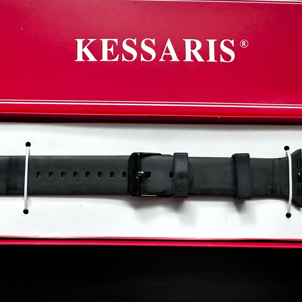 Kessaris Apple Watch Straps Black silicone Band